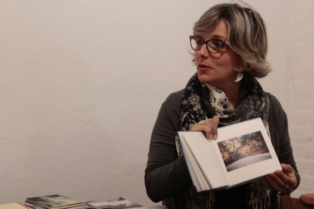 Leituras etílicas: encontro, vinho e livros de artista - Foto: Marcia Gadioli